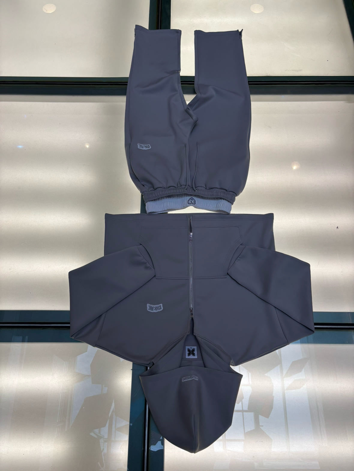 DKÆ S25-G2 GRIS CLAIRE - Image 9